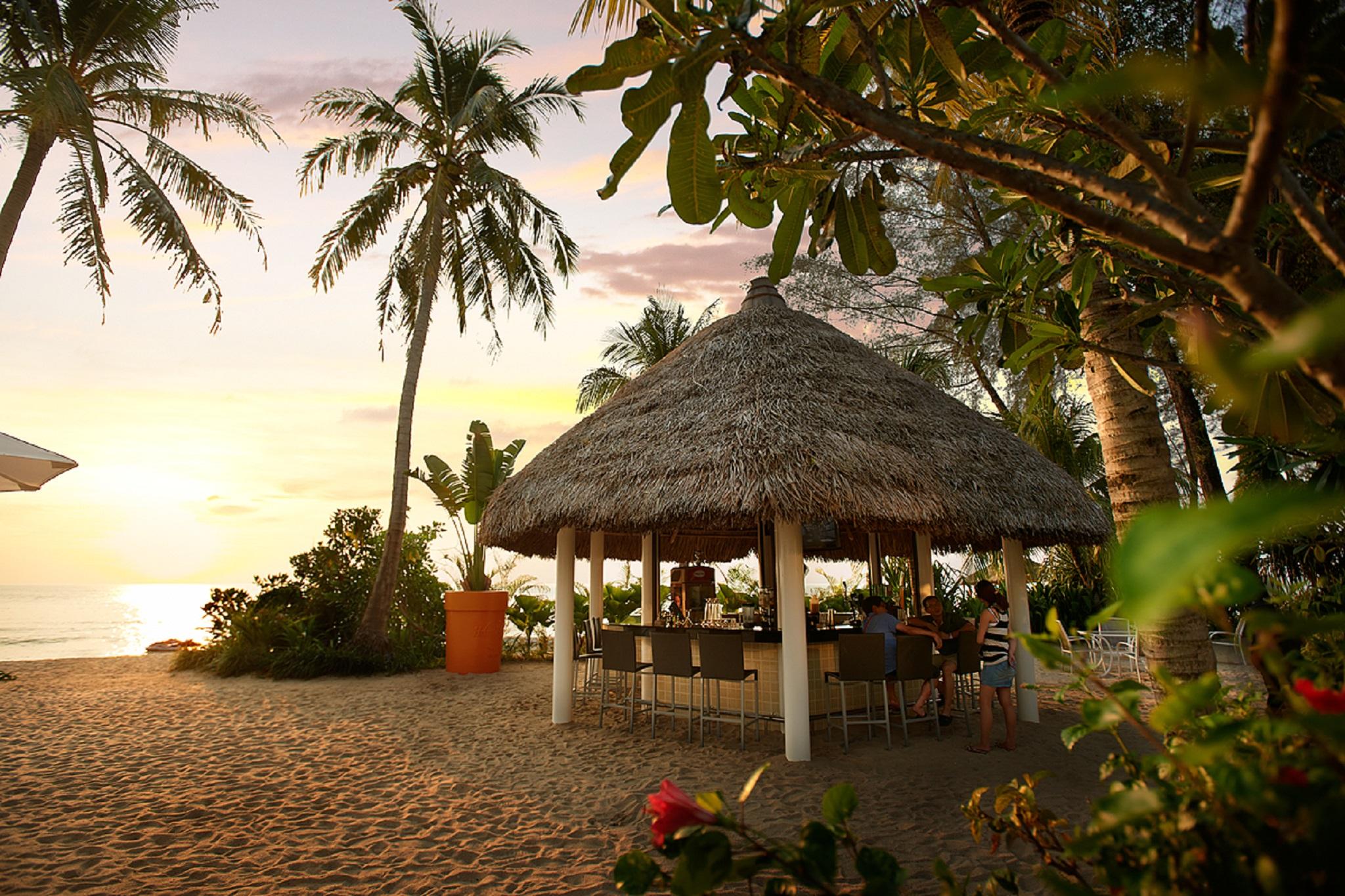 Hard Rock Hotel Penang Batu Feringgi Dış mekan fotoğraf The Beach Bar